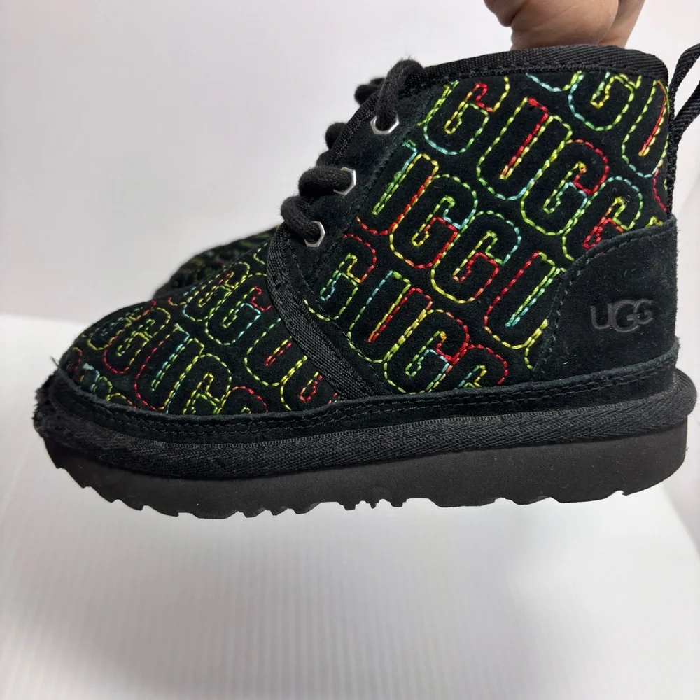 UGG NEUMEL II GRAPHIC‎ STITCH BLACK SUEDE BOOTS SIZE 10 TODDLER